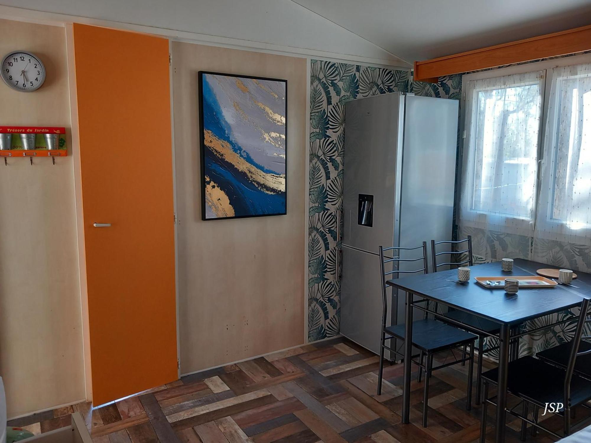 Campingplatz Mobilhome Les Volets Bleus *